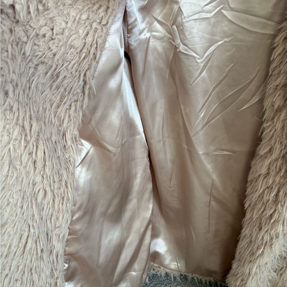 Thread & Supply Furry Coat - Picture 4 of 7